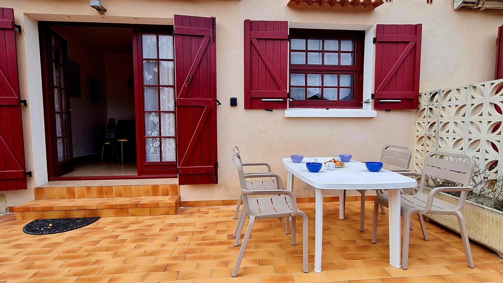 Appartement Kalliste, Logements Avec Vue Citadelle De Bonifacio Бонифачо Екстериор снимка